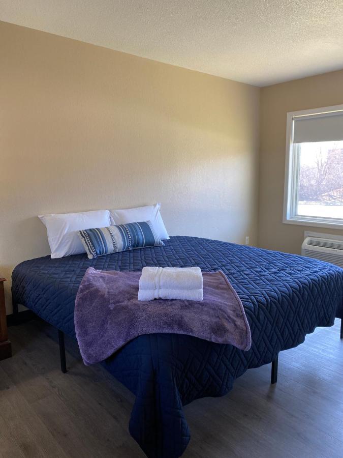 River Heights Motel Prescott Экстерьер фото