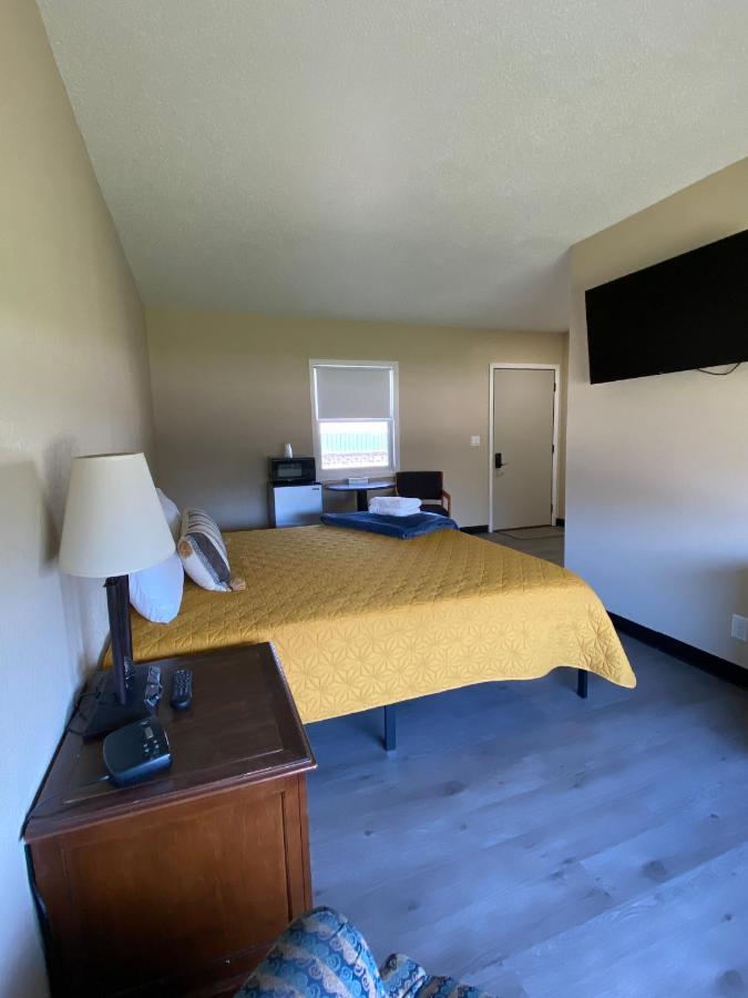 River Heights Motel Prescott Экстерьер фото